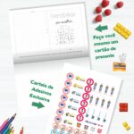 MOCKUP caderno INFANTIL ADESIVOS